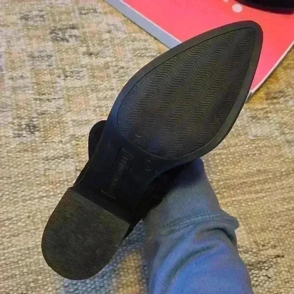 Black Heeled Bootie - Picture 4 of 6